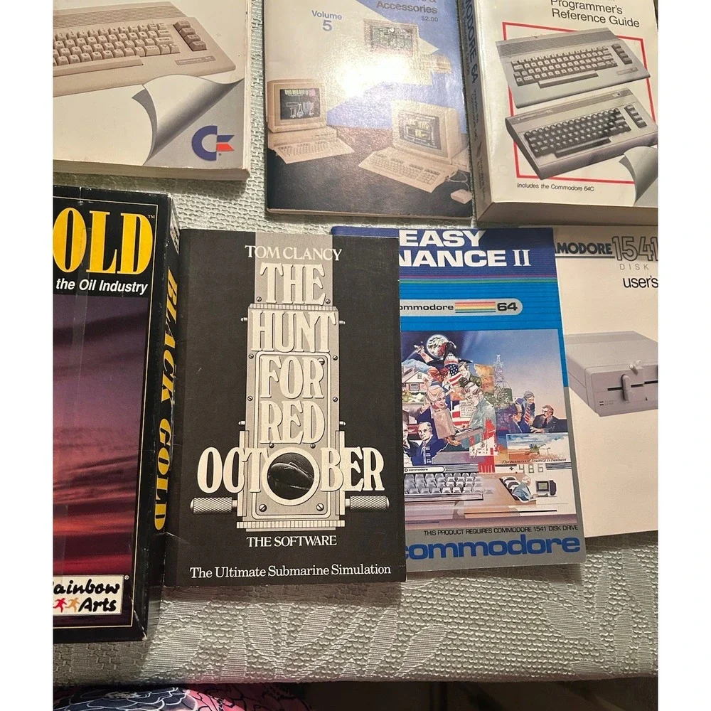 Commodore 64 PC User's Guide Lot Of Books & Black Gold 2 Floppy Disk Games